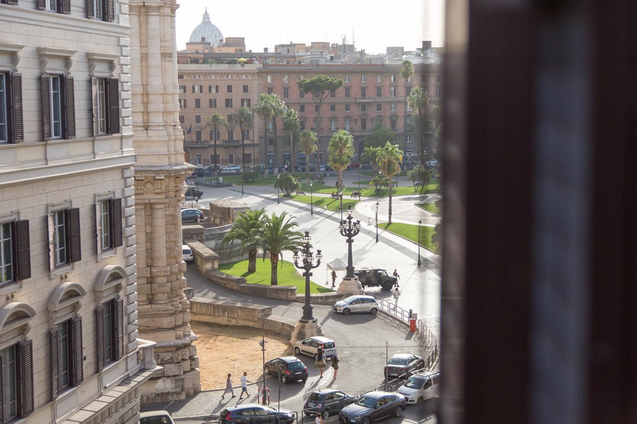 Venustas Roma Hotel Exterior photo