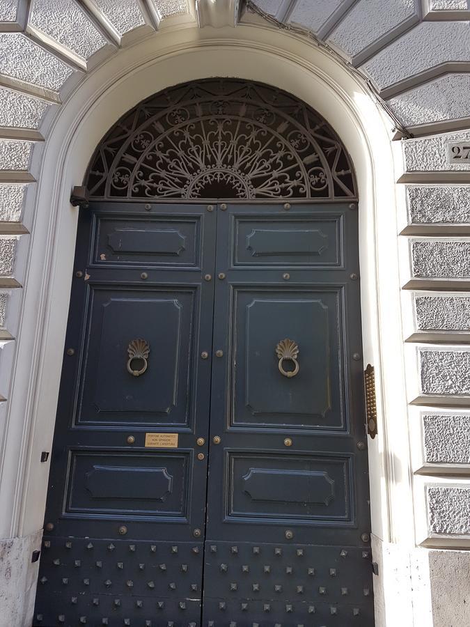 Venustas Roma Hotel Exterior photo